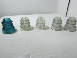 lot 92 image: Vintage Hemingray Glass Insulators
