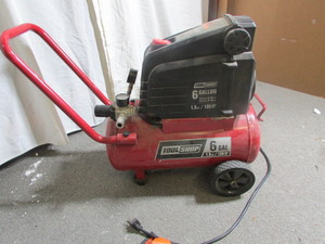 lot 104 image: Air Compressor