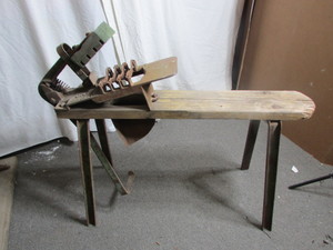 lot 107 image: Potato Cutter