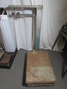 lot 108 image: Fairbanks Scale, Vintage