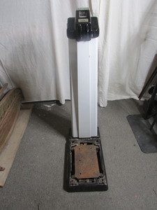 lot 109 image: Vintage Coin Operated Scale