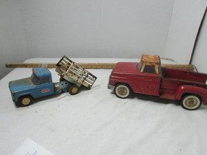 lot 136 image: Vintage Tonka Jeep Truck and Stepside Truck