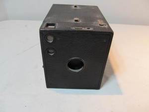lot 176 image: Kodak Vintage Camera