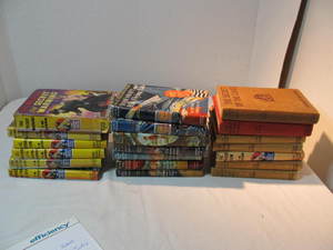 lot 183 image: Hardy Boys Books Vintage