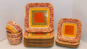 lot 26 image: Home American Simplicity Square Villa Glazed Stoneware  15 Pieces