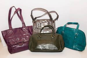 lot 33 image: Lot of 4 Faux Snake Skin Purses  Designer & Brand Mix