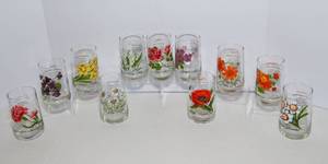 lot 80 image: 1950s Brockway Flower of the Month Drinking Glasses  Set of 11