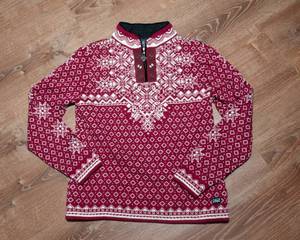 lot 107 image: Dale of Norway Wool Quarter-Zip Sweater  Size Large