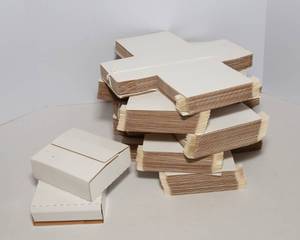 lot 122 image: Lot of 85 Small White Cardboard Boxes  5.75 x 5 x 2
