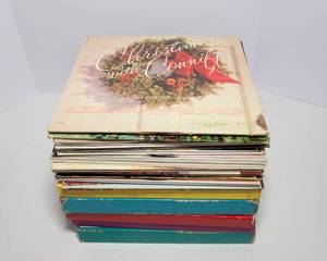lot 139 image: Lot of Vintage LP Vinyl Records  Christmas and Readers Digest Collections