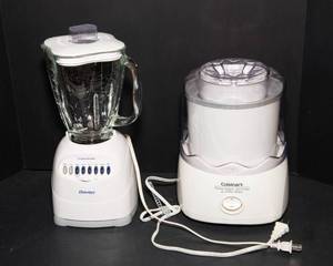 lot 164 image: Cuisinart Frozen YogurtIce CreamSorbet Maker & Osterizer 12-Speed Blender