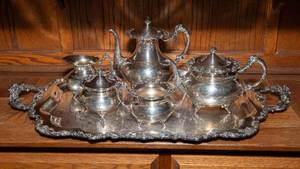 lot 132 image: Silverplate Tray Serve Set  Ascot Sheffield Design by Community
