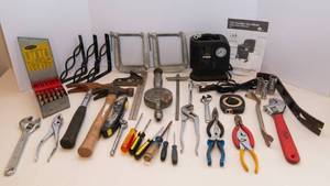 lot 247 image: Miscellaneous Hand Tools Lot
