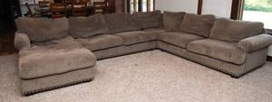 lot 102 image: 4-Piece Sectional Couch  HOM Furniture