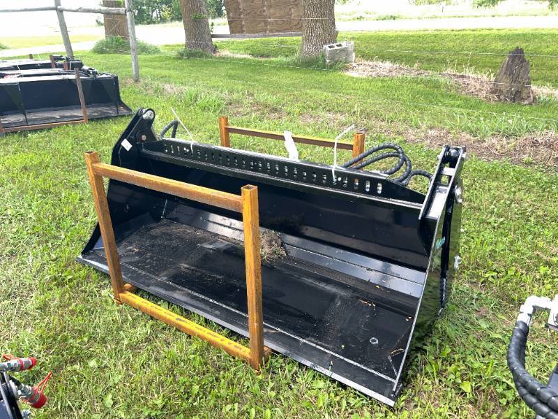 lot 4612 image: FUTURE 72 in Multi-Purpose 4 in 1 Skid Steer Bucket (FT-KH72F)