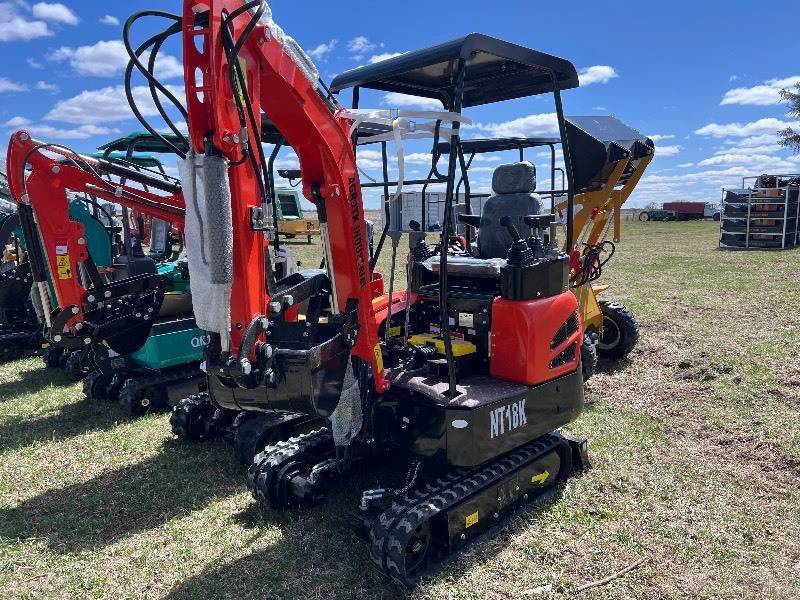 lot 1332 image: 2024 AGT 1.5 Ton Mini Excavator wKubota Diesel (NT18K)