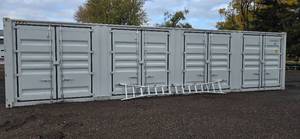 LYGU4182122 // 40 Ft Sea Container with Multiple Side Doors