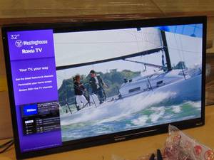 32 Inch Westinghouse 32" 720P HD Smart Roku TV WR32HT2212