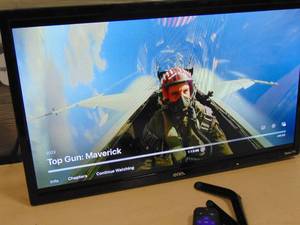 lot 6 image: 24 Inch onn HD (720P) LED Roku Smart Television (100012590)