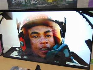lot 12 image: 55 Inch Samsung UN55DU7200FXZA Crystal 4K UHD Smart TV (2024 Model)