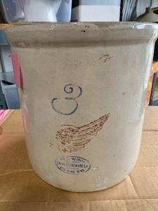 lot 4 image: RW 3 gal crock