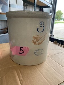 lot 5 image: RW 3 gal crock