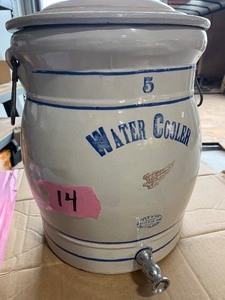 lot 14 image: Redwing 5 gal water cooler