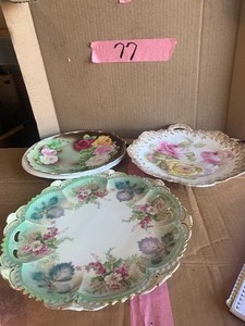 lot 77 image: 3 deco plates