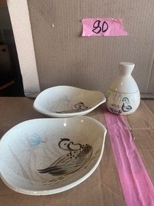 lot 80 image: Redwing hand painted  bowls, misc