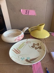 lot 81 image: Redwing yellow vase, bowl, plate