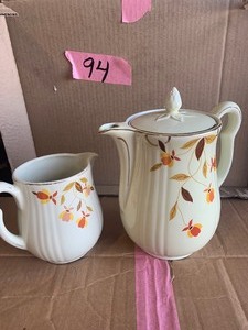 lot 94 image: Hall pitchers
