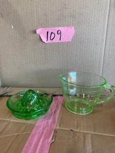 lot 109 image: Uranium glass juicers and measure cups