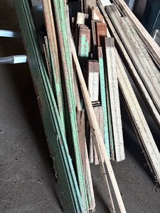 lot 146 image: wainscoting lot
