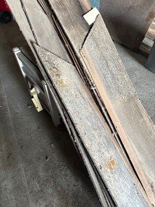 lot 147 image: Ship Lap Siding