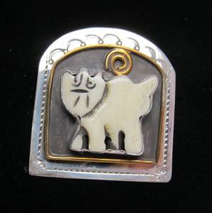 lot 13 image: Signed Sterling Silver & Carved Bone Brooch 