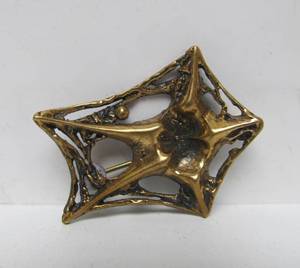 lot 33 image: Mid Century Brutalist Bronze Brooch