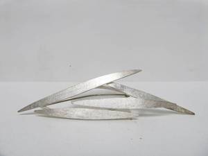 lot 58 image: Large Brushed Solid Sterling Silver Brooch Pendant