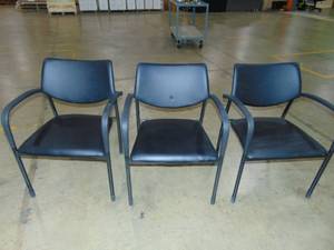 lot 18 image: 3 Black Dining Chairs