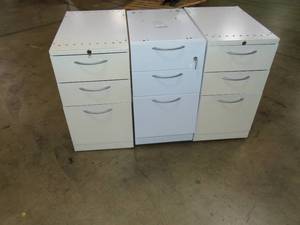 lot 35 image: 3 Pack Garage Storage Drawers 24x15x29