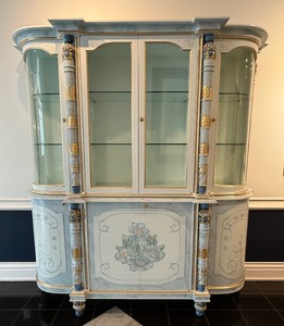 lot 21 image: Hand Painted Italian Asnaghi Display Cabinet with Floral Motif