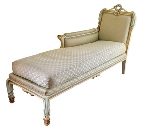 lot 34 image: Elegant Upholstered Chaise Lounge with Carved Floral Details