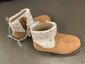 lot 12 image: Pair of Size 7 Cognac Ankle Boots with Wool Knit Trim