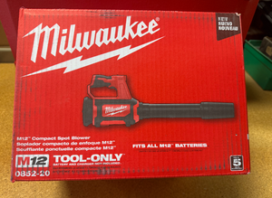 lot 45 image: Milwaukee M12 12V Lithium-Ion Cordless Compact Spot Blower BRAND NEW 0852-20 MSRP $99