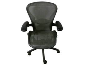lot 2 image: Herman Miller Aeron Size B Loaded