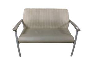 lot 14 image: Spec Bench