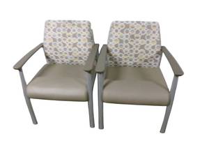 lot 24 image: 2 Chairs