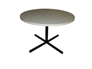 lot 53 image: 42 Diameter Table