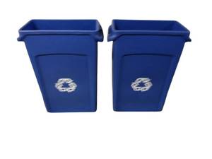 lot 103 image: 1 Recycling Waste Bin