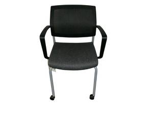lot 129 image: New SitOnIt Focus Side Chair on Wheels