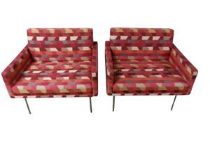 lot 134 image: 2 Herman Miller Geiger Guest Chairs